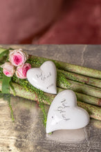 Laden Sie das Bild in den Galerie-Viewer, Deko# Geschenke# Ostern# Tiziano# Frühling# Frühjahr# dekoriert# happy# Schale# Keramik# kaufen# online# günstig# Vase# Kübel# Figuren#