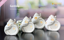 Laden Sie das Bild in den Galerie-Viewer, Tiziano Schneckenhaus Gardola LED creme-weiß + Timer