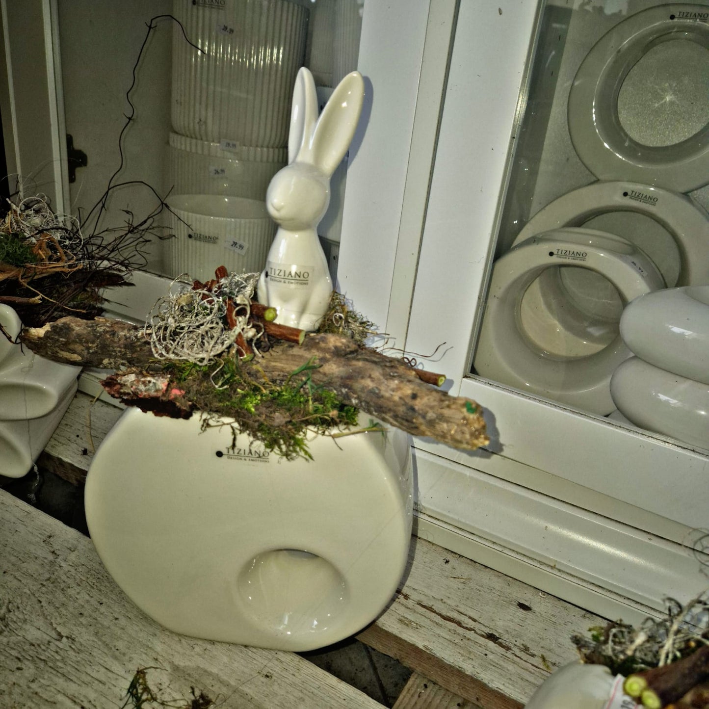 Tiziano Gesteck Hase auf Vase - Lillyano
