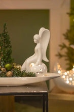 Laden Sie das Bild in den Galerie-Viewer, Deko# Geschenke# Weihnachten# Tiziano# Winter# dekoriert# happy# Schale# Keramik#  kaufen# online# günstig# Vase# Kübel# Figuren#