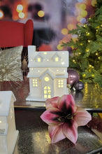 Laden Sie das Bild in den Galerie-Viewer, Deko# Geschenke# Weihnachten# Tiziano# Winter# dekoriert# happy# Schale# Keramik# kaufen# online# günstig# Vase# Kübel# Figuren#