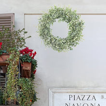 Laden Sie das Bild in den Galerie-Viewer, Künstlicher Eukalyptus-Blumenkranz aus Kunststoff für Frühling
