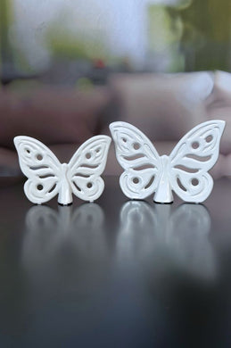  www.lillyano.de  Ihr Onlineshop für Tiziano, Deko und Geschenke Figuren#Tiziano#Deko#Keramik#Geschenke#Sommer#  Valentino Schmetterling Maira weiß-creme