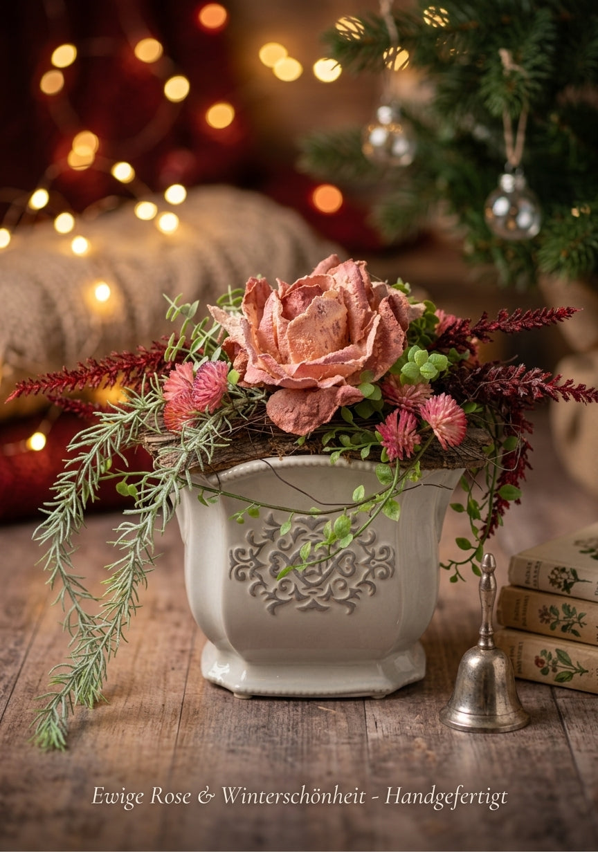 Gesteck Kübel mit Ewiger Rose Altrosa – fertig weihnachtlich dekoriert, 28x24 cm