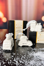 Laden Sie das Bild in den Galerie-Viewer, Tiziano Auto Herbie in Geschenkkarton
