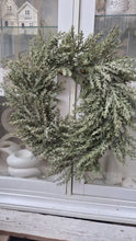 Laden Sie das Bild in den Galerie-Viewer, Künstlicher Kranz 44 cm
