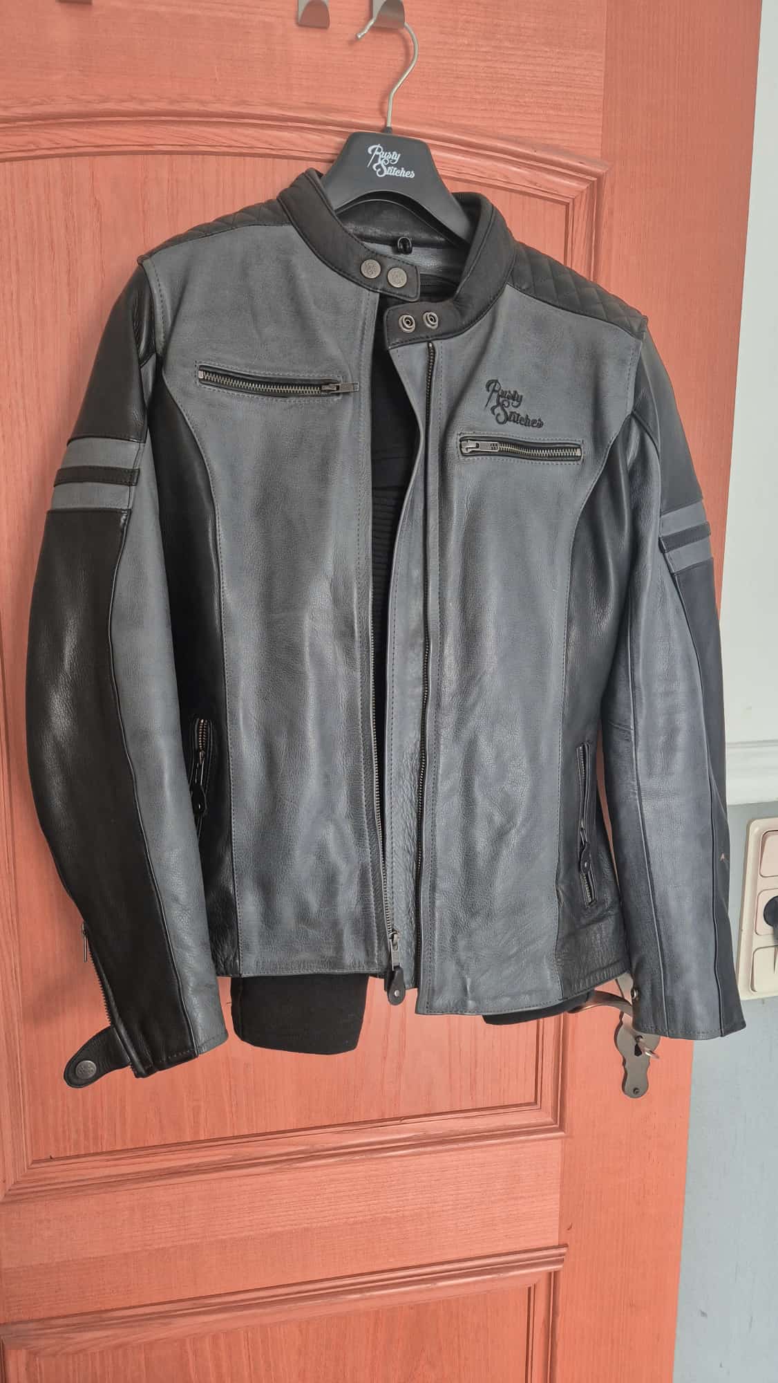 Rusty Stitches Motorradjacke Gr. 40 grau schwarz