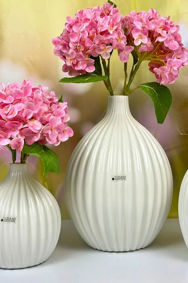 Tiziano Vase Prisma creme