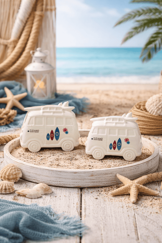 Tiziano Bus Forano mit Surfbrett creme - weiß und Decal - Lillyano
