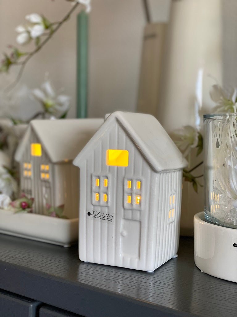 Tiziano Deko Haus Partina breit LED + Timer - Lillyano