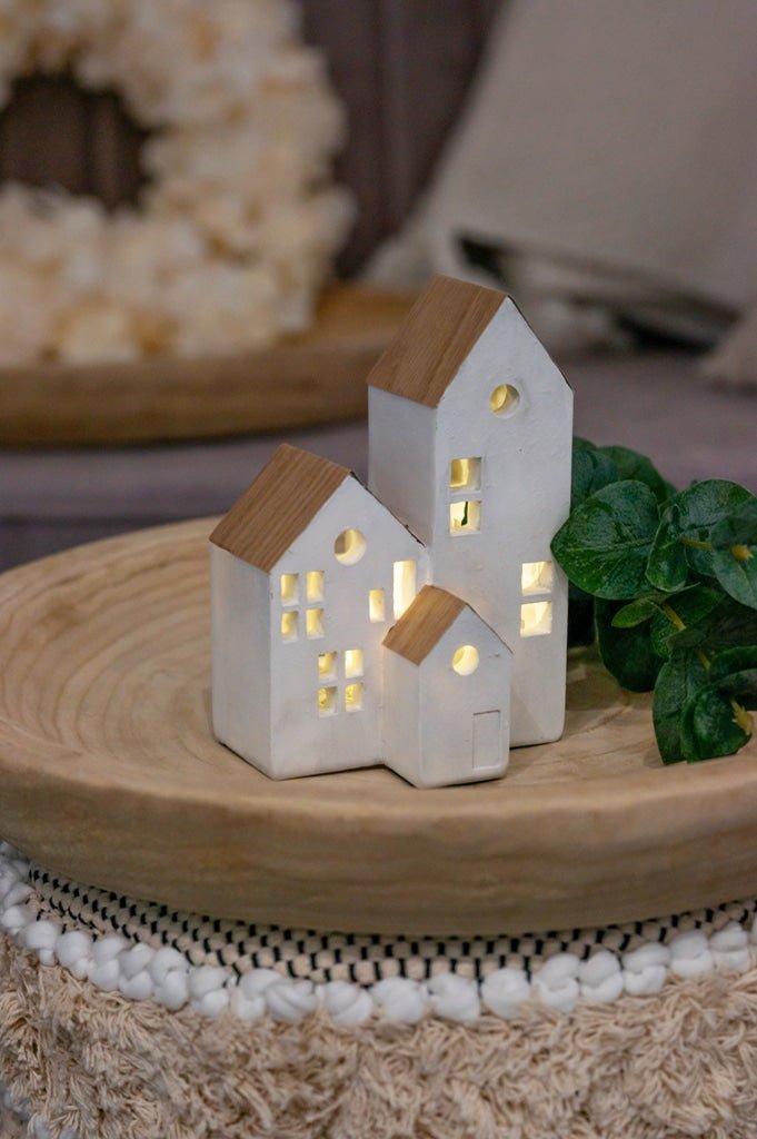 Tiziano Dorf Bilbury LED 3Häuser creme - weiß/Holz Timer - Lillyano