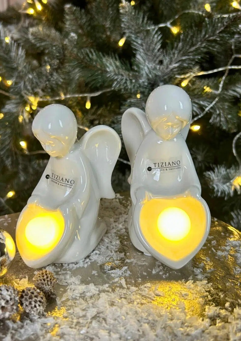 Tiziano Engel Laila Herz mit LED Kugel knieend creme - weiß led und Timer - Lillyano