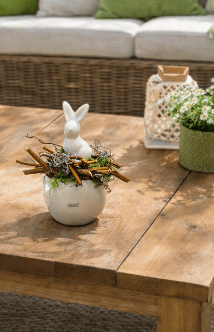 Tiziano Gesteck Hase auf Ei fertig dekoriert - Lillyano
