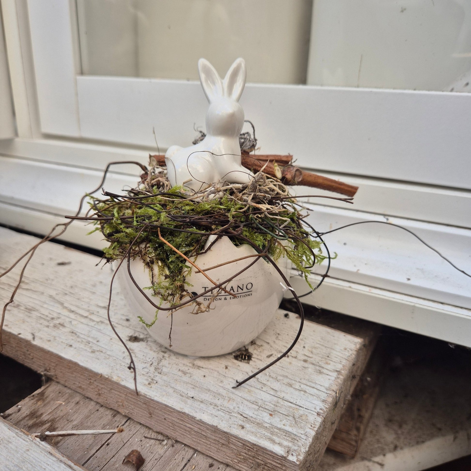 Tiziano Gesteck Hase auf Ei fertig dekoriert - Lillyano