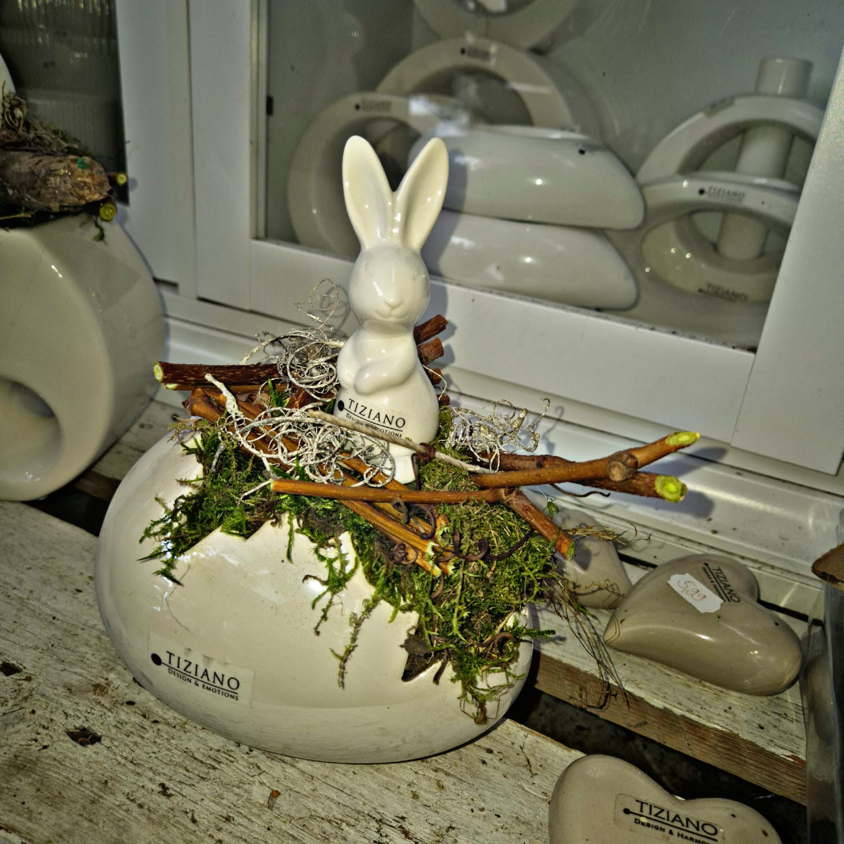 Tiziano Gesteck Hase auf Ei - Lillyano