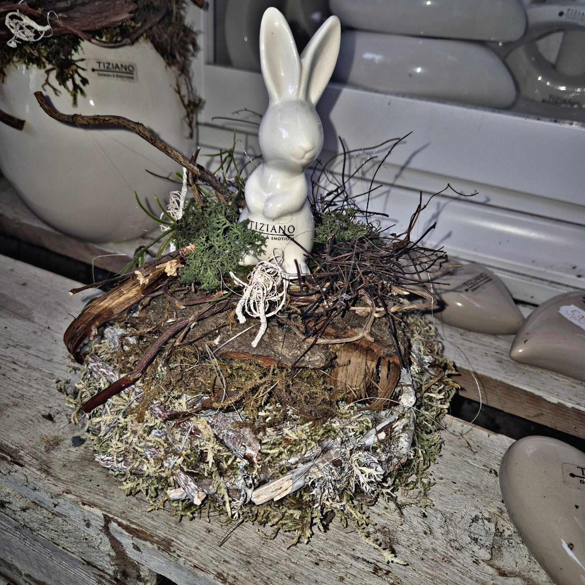 Tiziano Gesteck Hase auf Kranz - Lillyano