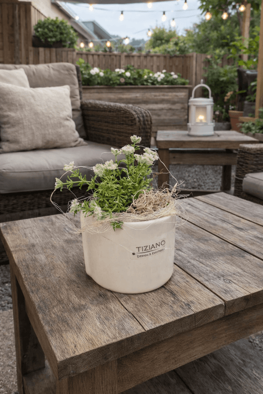 Tiziano Gesteck Kübel mit Blume fertig dekoriert - Lillyano
