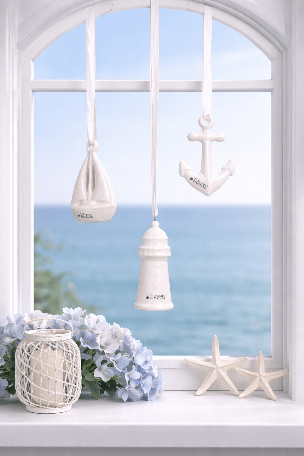 Tiziano Hänger Beachtime Leuchtturm creme 7 cm - Lillyano
