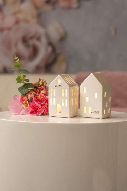 Tiziano Haus Biaza LED mit 6 Fenstern vorn Streifen + Timer - Lillyano