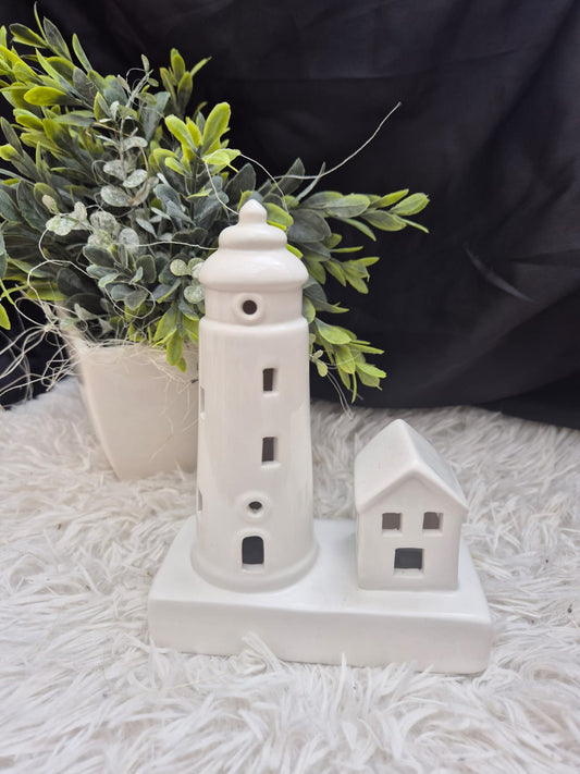Tiziano Leuchtturm und Haus auf Sockel LED mit Timer - Lillyano