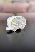 Laden Sie das Bild in den Galerie-Viewer, Tiziano Wohnwagen Casina LED und Timer 13 cm creme
