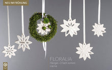 Laden Sie das Bild in den Galerie-Viewer, Tiziano Hänger Floralia creme geschlossen
