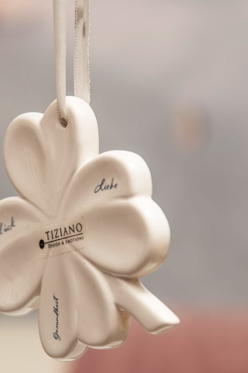 Tiziano Glücksblatthänger Alegra “Glück/Gesundheit/Liebe” weiß - creme - Lillyano