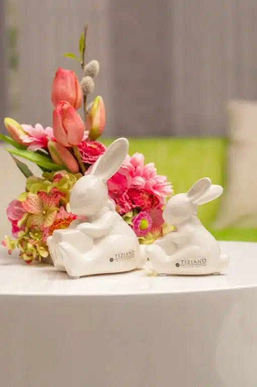 Tiziano Hase Fabrio mit Schleife und Würfel weiß - creme - Lillyano