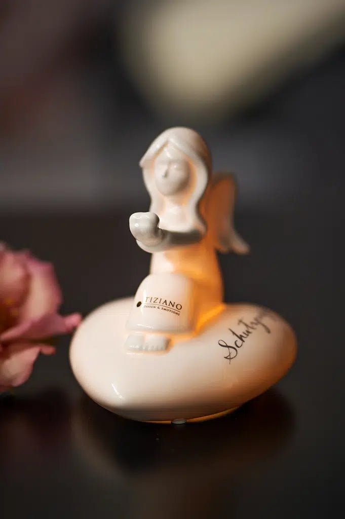 Tiziano Schutzengel Joyce mit Decal LED 13cm Porzellan weiß - creme - Lillyano